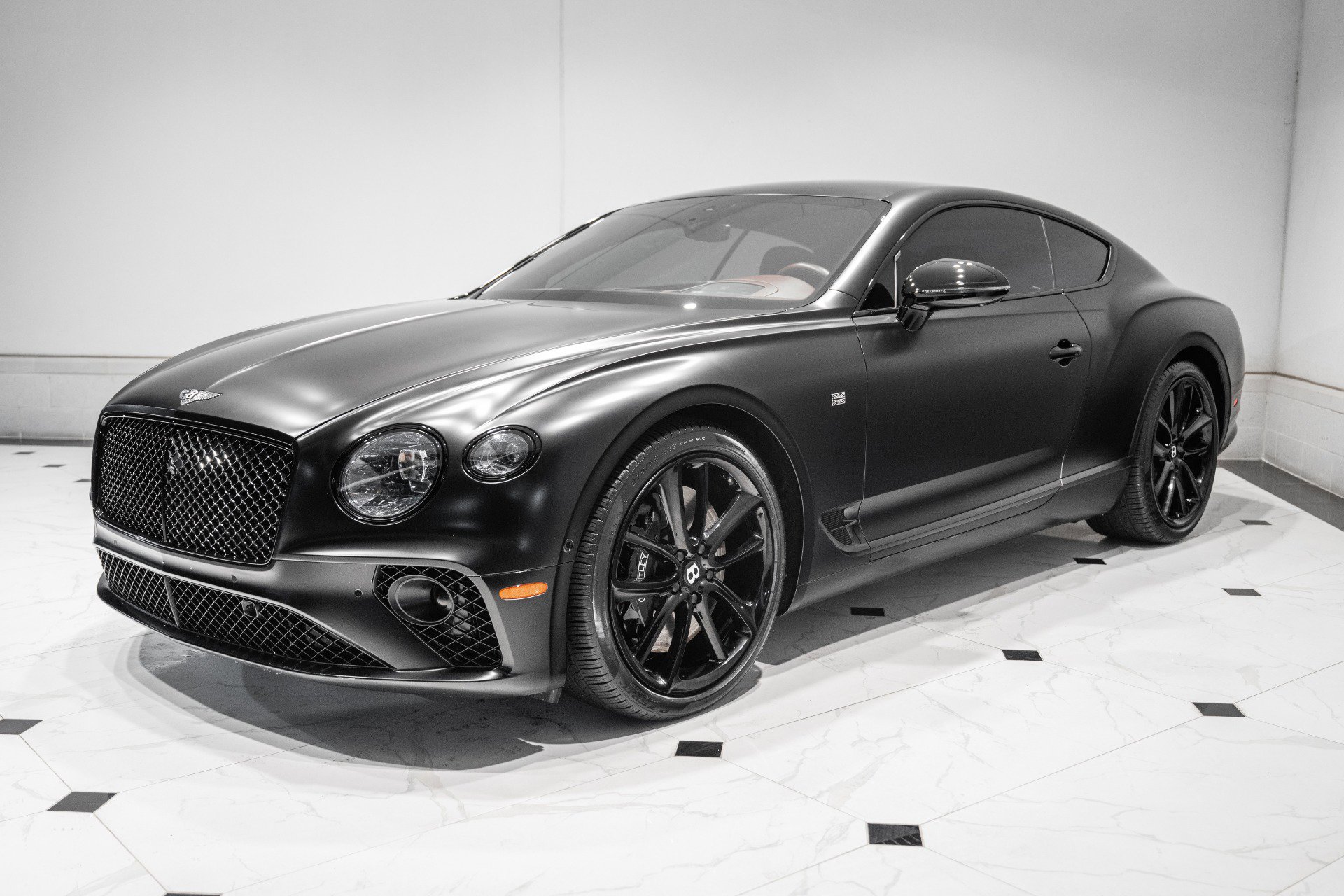 Used 2020 Bentley Continental GT V8 image 5