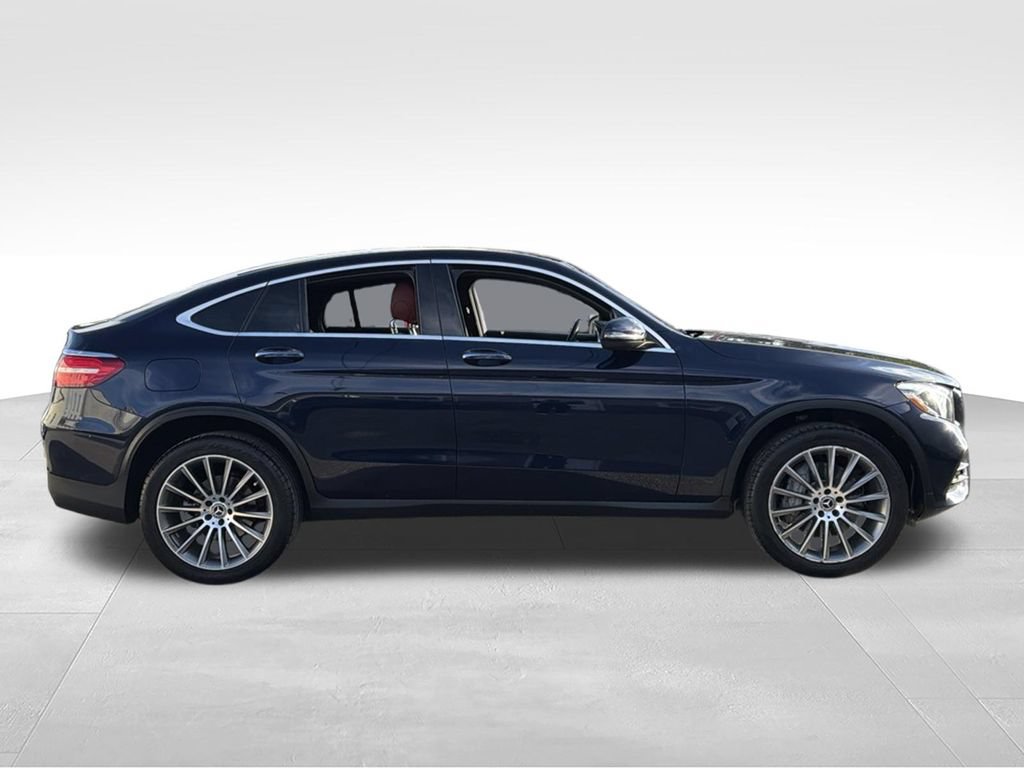 Used 2019 Mercedes-Benz GLC 300 4MATIC Coupe image 9