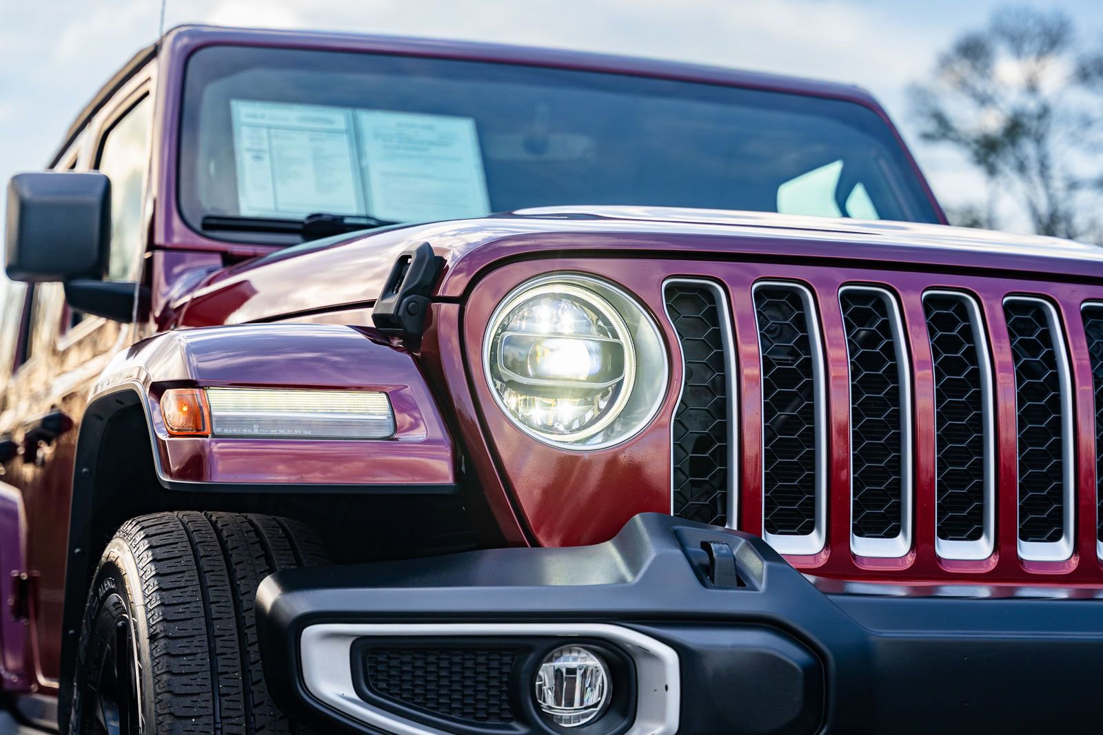 Used 2021 Jeep Wrangler Unlimited Sahara w/ Cold Weather Group image 11