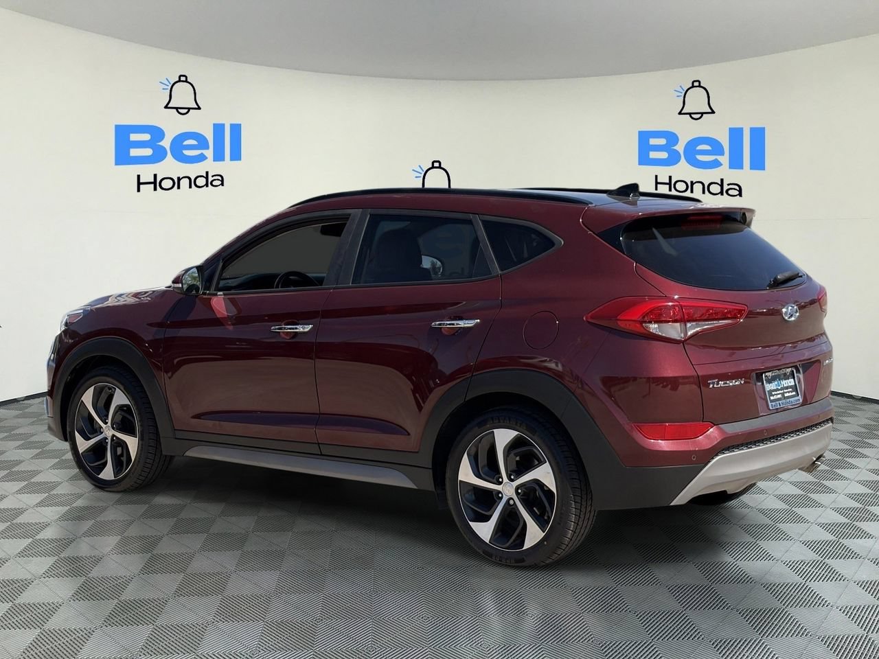 Used 2017 Hyundai Tucson Limited w/ Limited Ultimate Package 03 FWD image 3