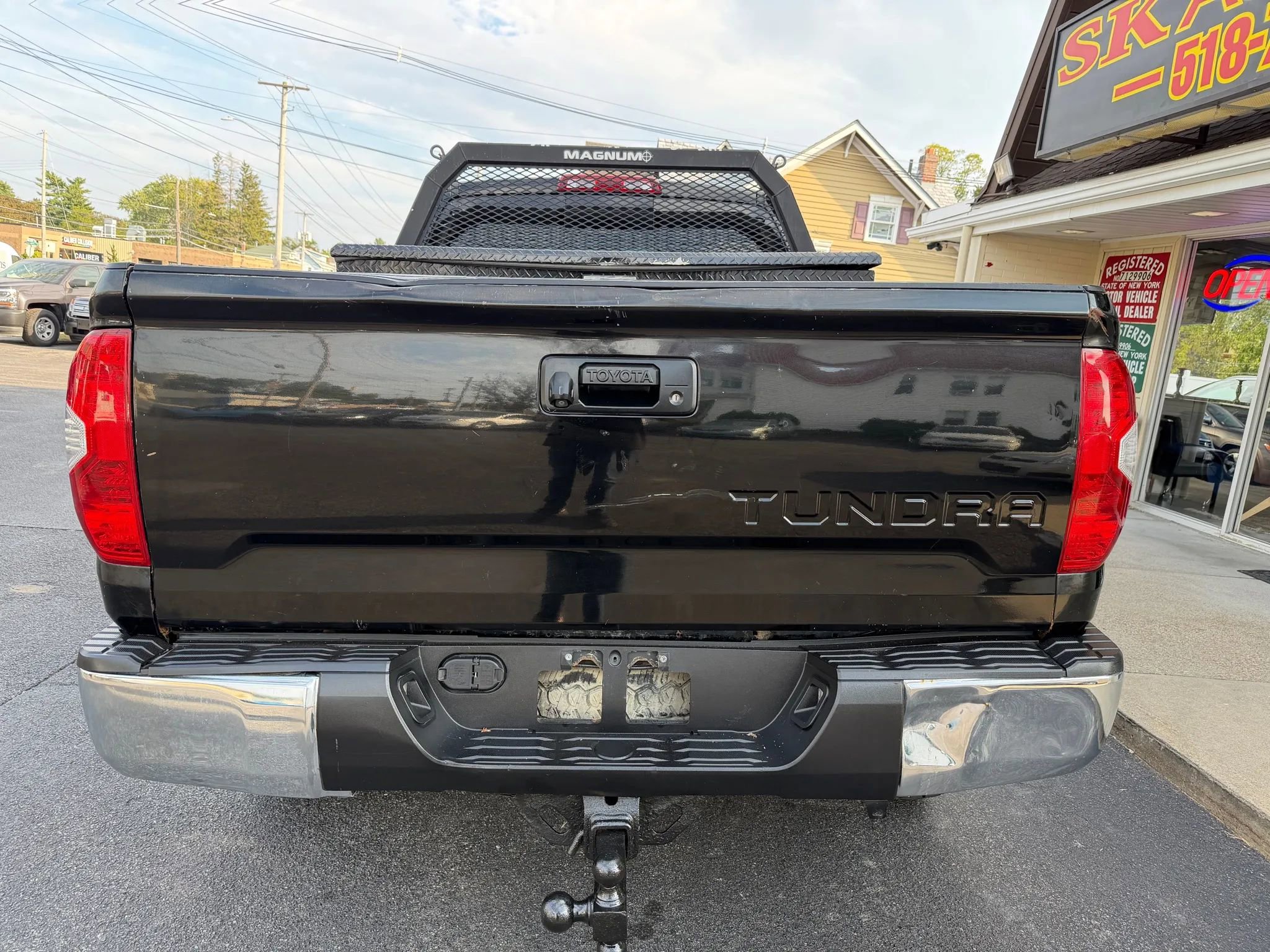 Used 2014 Toyota Tundra SR5 image 5
