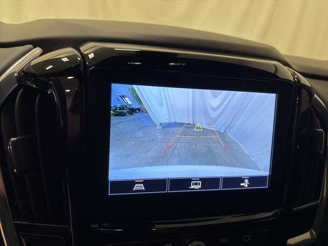 Used 2023 Chevrolet Traverse LT image 21