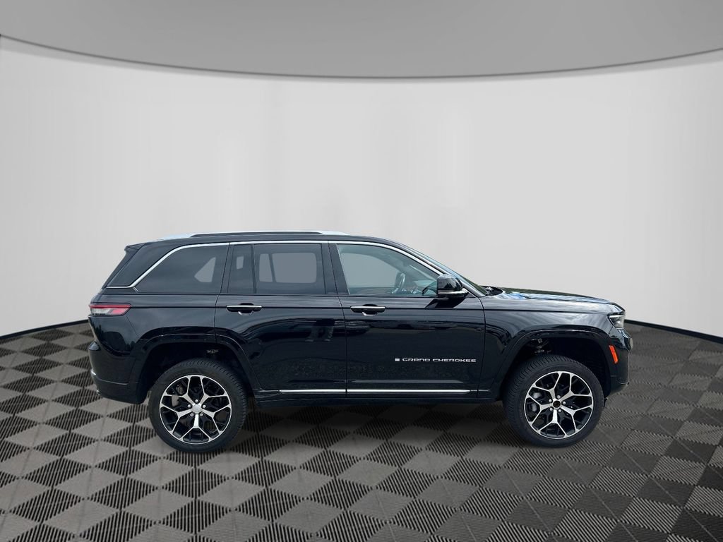 Certified 2023 Jeep Grand Cherokee Summit AWD/4WD image 6