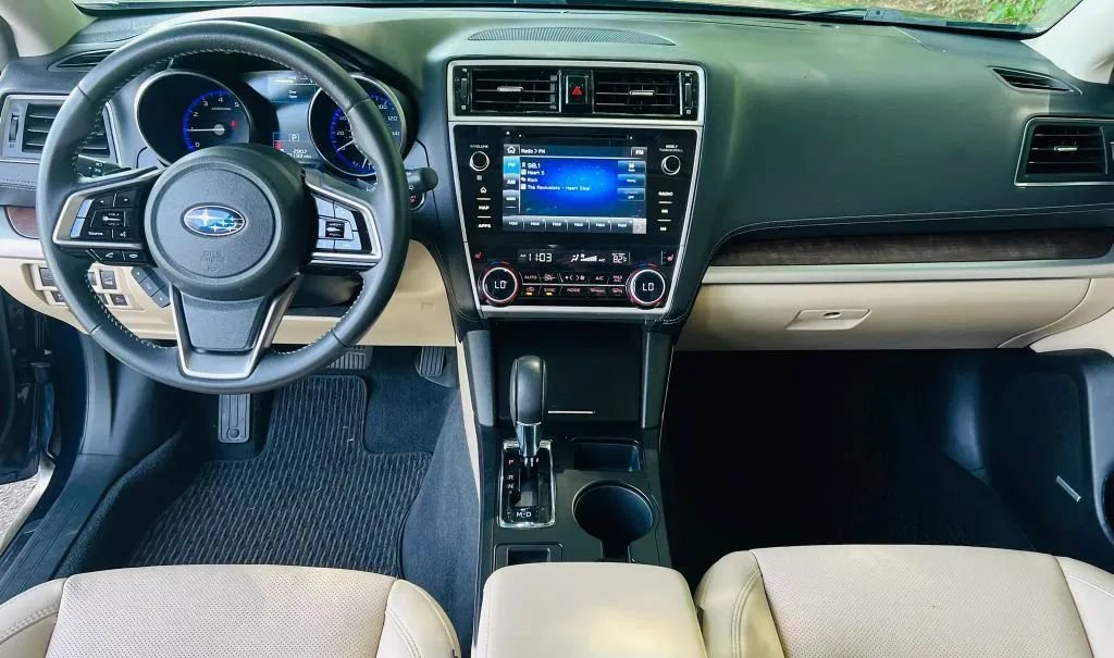 Used 2018 Subaru Outback 3.6R Limited AWD/4WD image 11