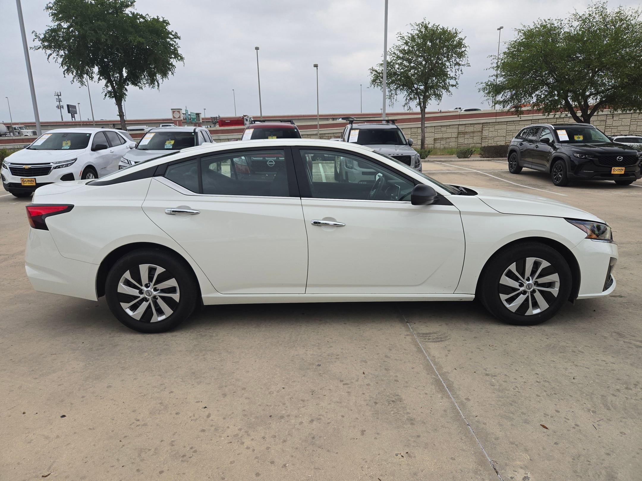 Certified 2025 Nissan Altima 2.5 S image 2