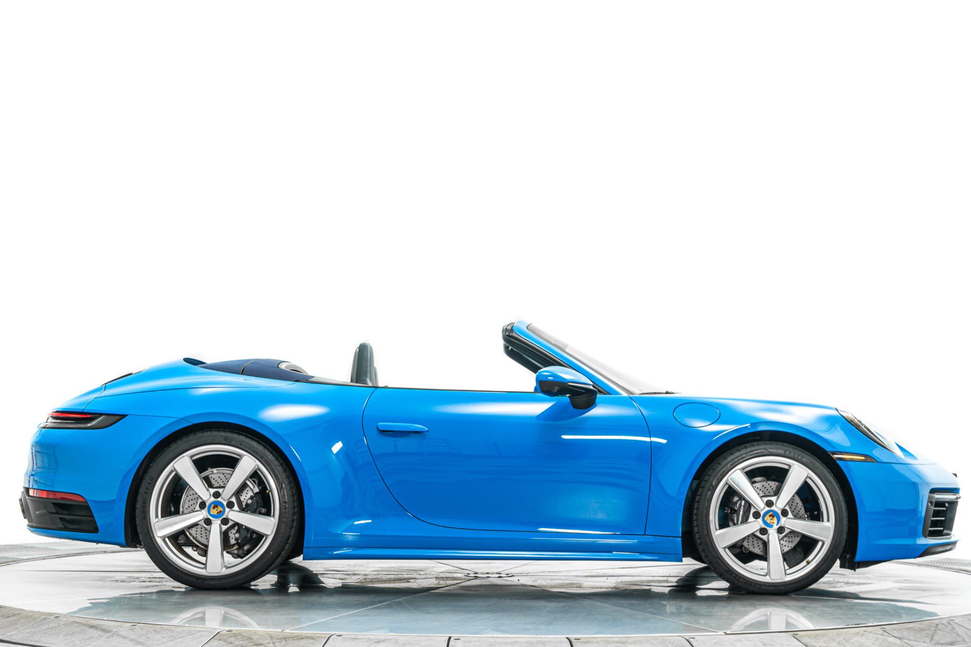 Used 2023 Porsche 911 Carrera image 49