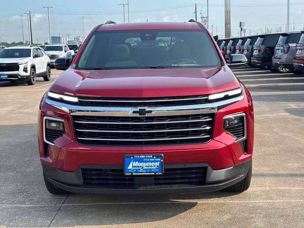 New 2026 Chevrolet Traverse LT w/ Enhanced Driving Package FWD image 3