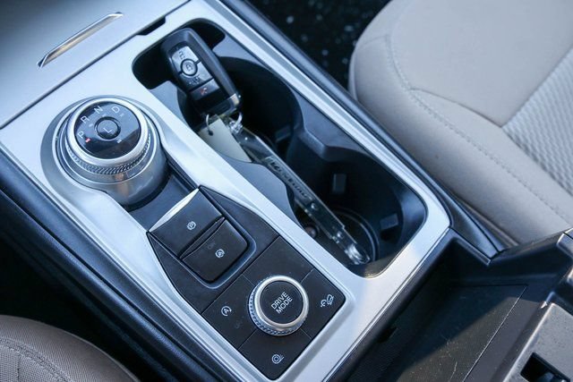 Used 2022 Ford Explorer XLT AWD/4WD image 24