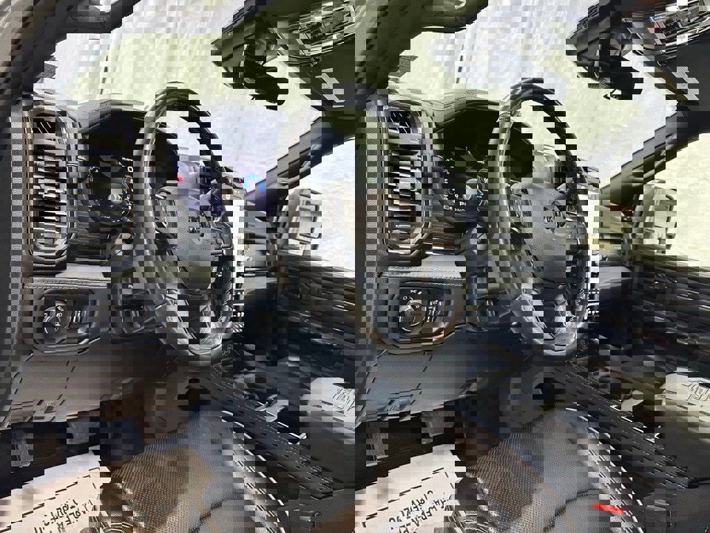 Used 2024 RAM 2500 Limited image 16