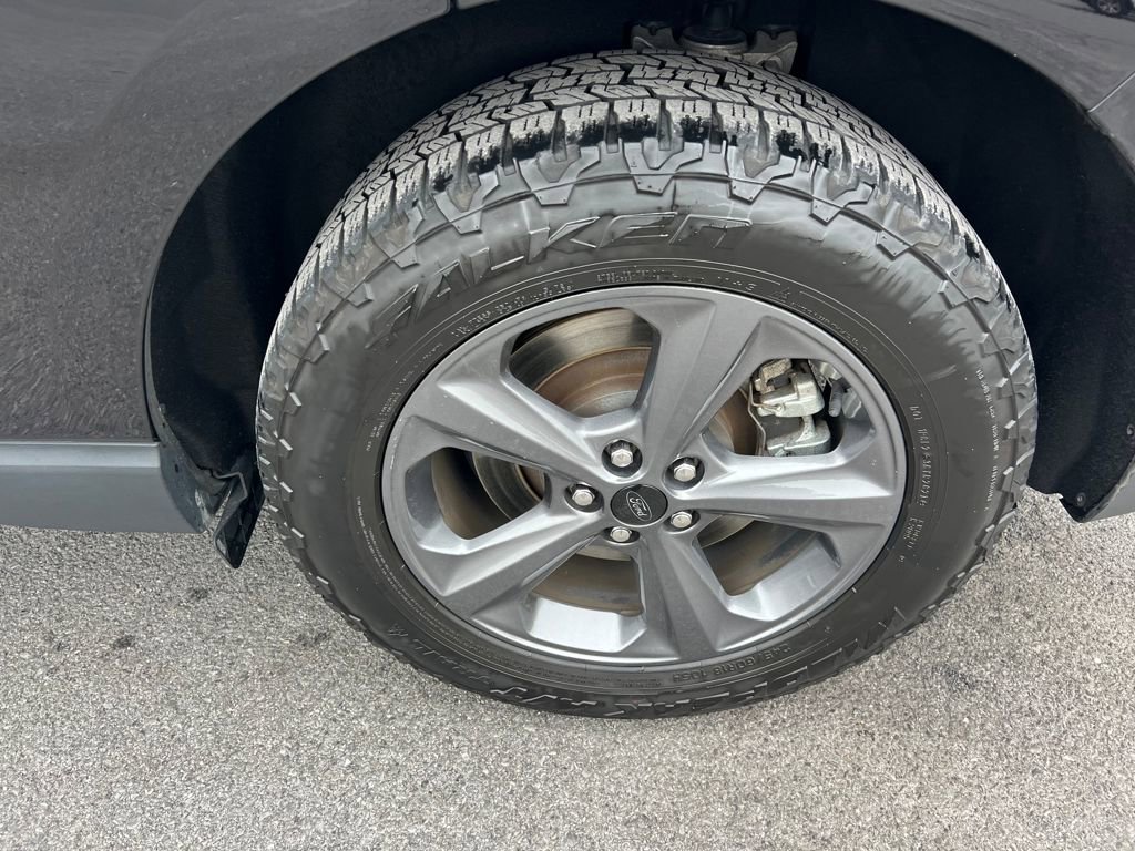 Used 2022 Ford Edge SEL w/ Sport Appearance Package image 14