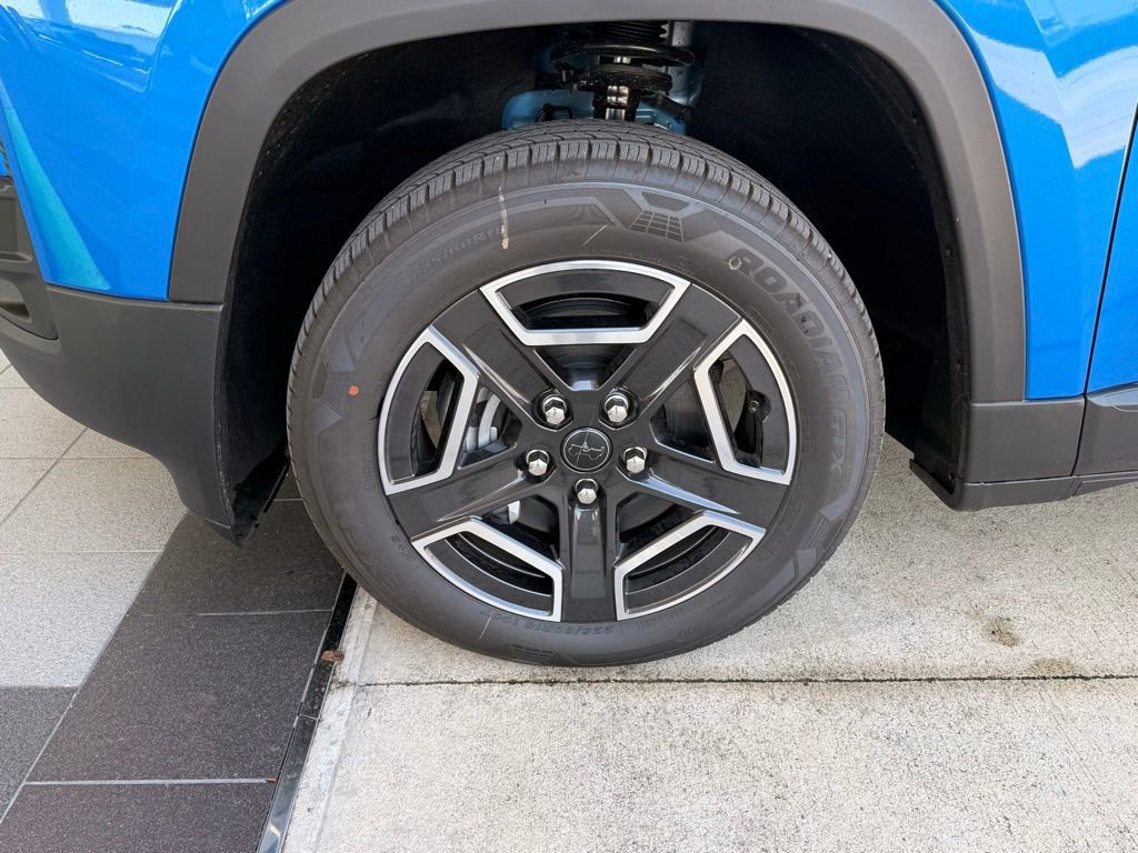 New 2026 Jeep Cherokee Laredo image 31