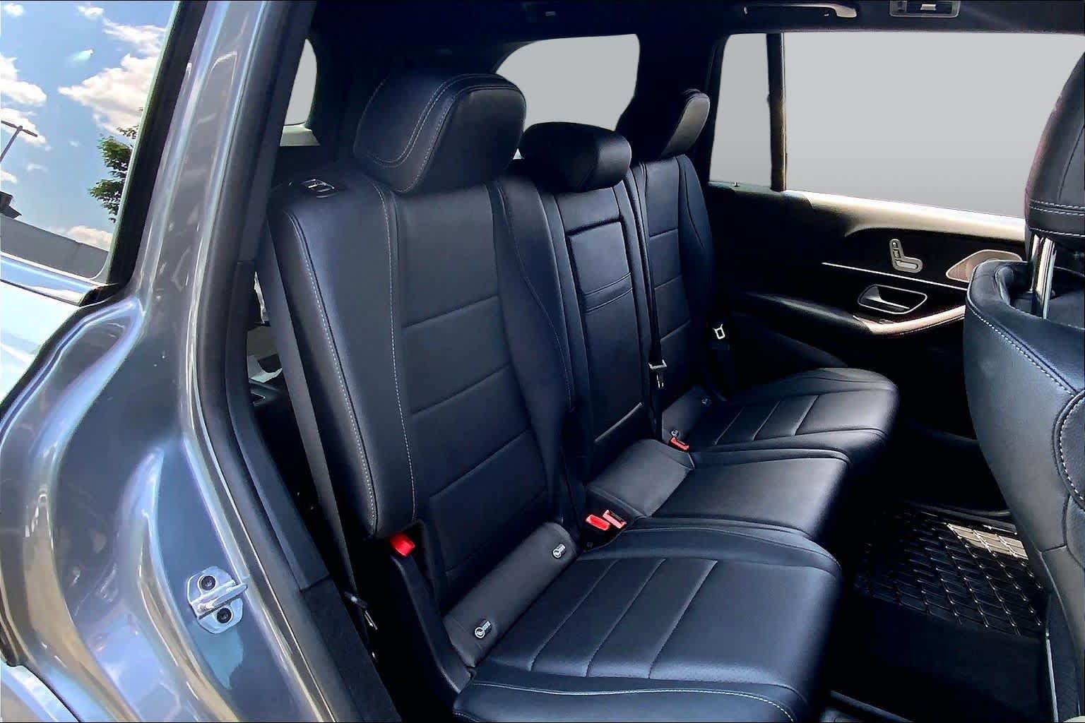 Used 2025 Mercedes-Benz GLS 450 4MATIC image 20