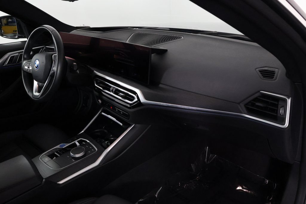 Used 2023 BMW i4 eDrive35 w/ Premium Package RWD image 9