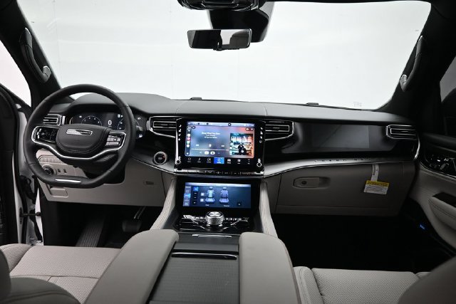 New 2026 Jeep Grand Wagoneer Summit w/ Rear Seat Video Group I AWD/4WD image 27