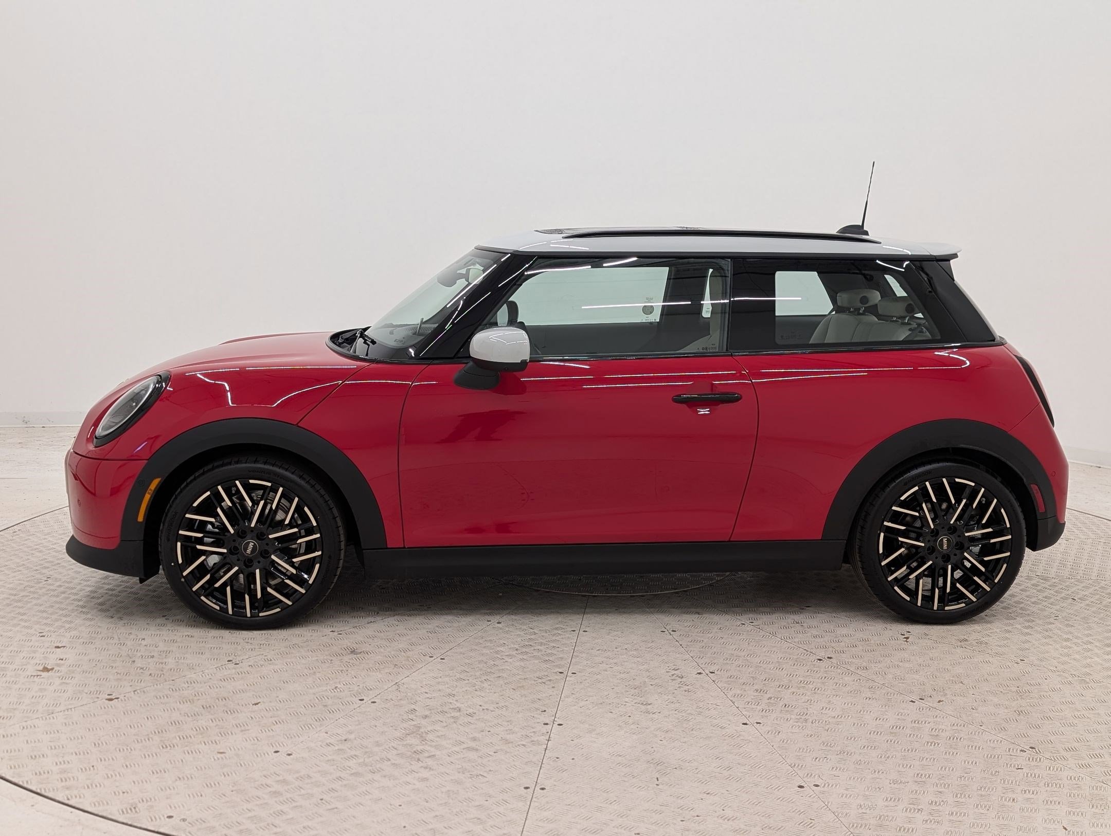 New 2026 MINI Cooper S image 2