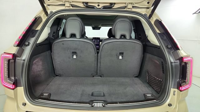 New 2026 Volvo EX90 Ultra AWD/4WD image 39