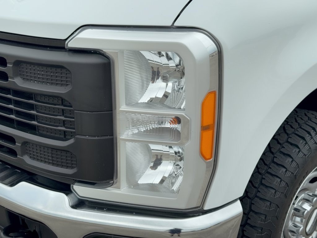 Used 2023 Ford F250 XL w/ XL Driver Assist Package RWD image 12