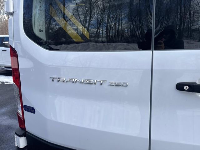 Used 2019 Ford Transit 250 130 Low Roof w/ Exterior Upgrade Package image 7