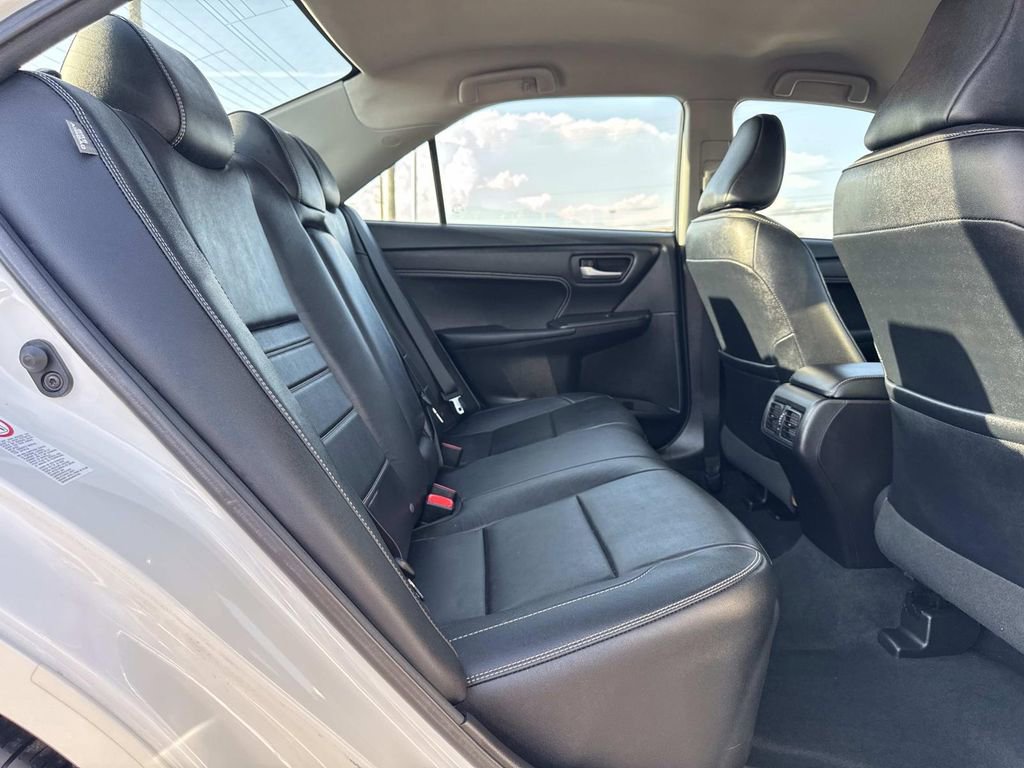Used 2017 Toyota Camry XLE image 27
