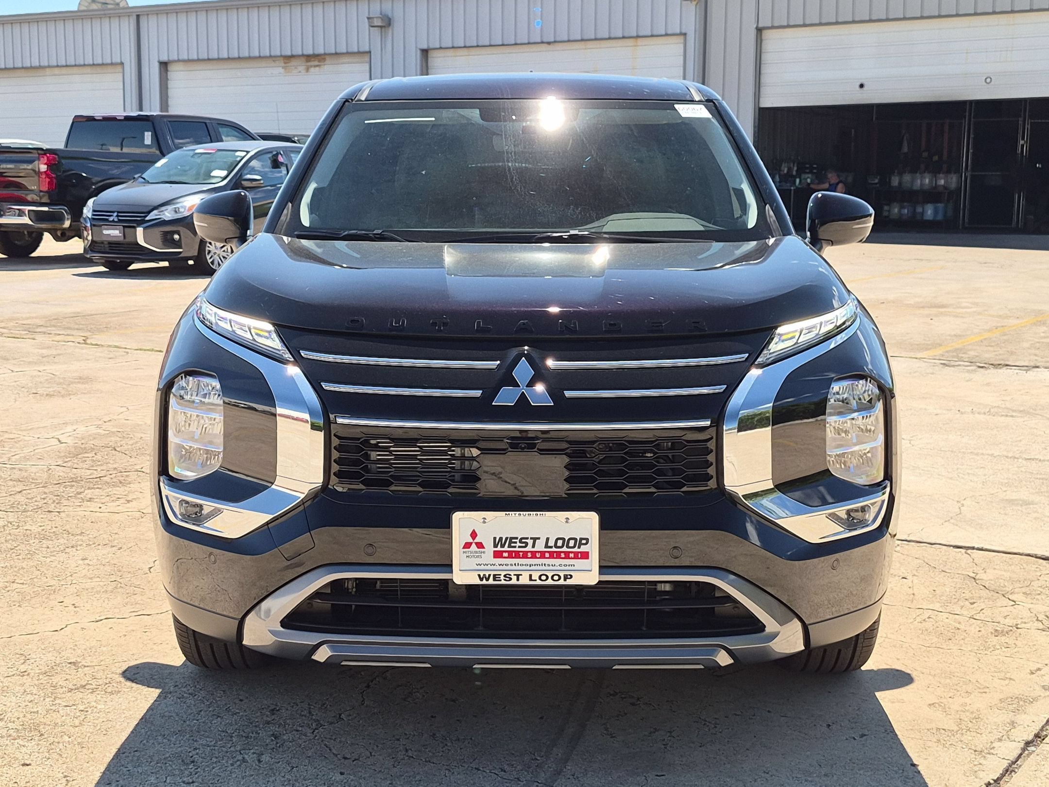 New 2026 Mitsubishi Outlander SE FWD image 8