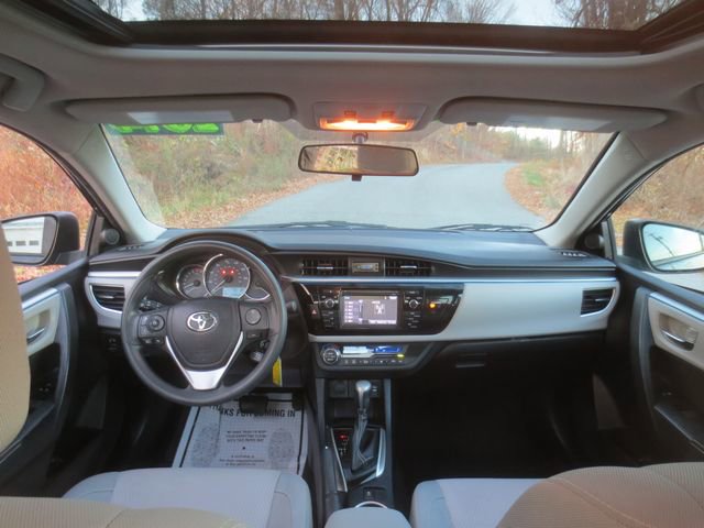 Used 2014 Toyota Corolla LE FWD image 7
