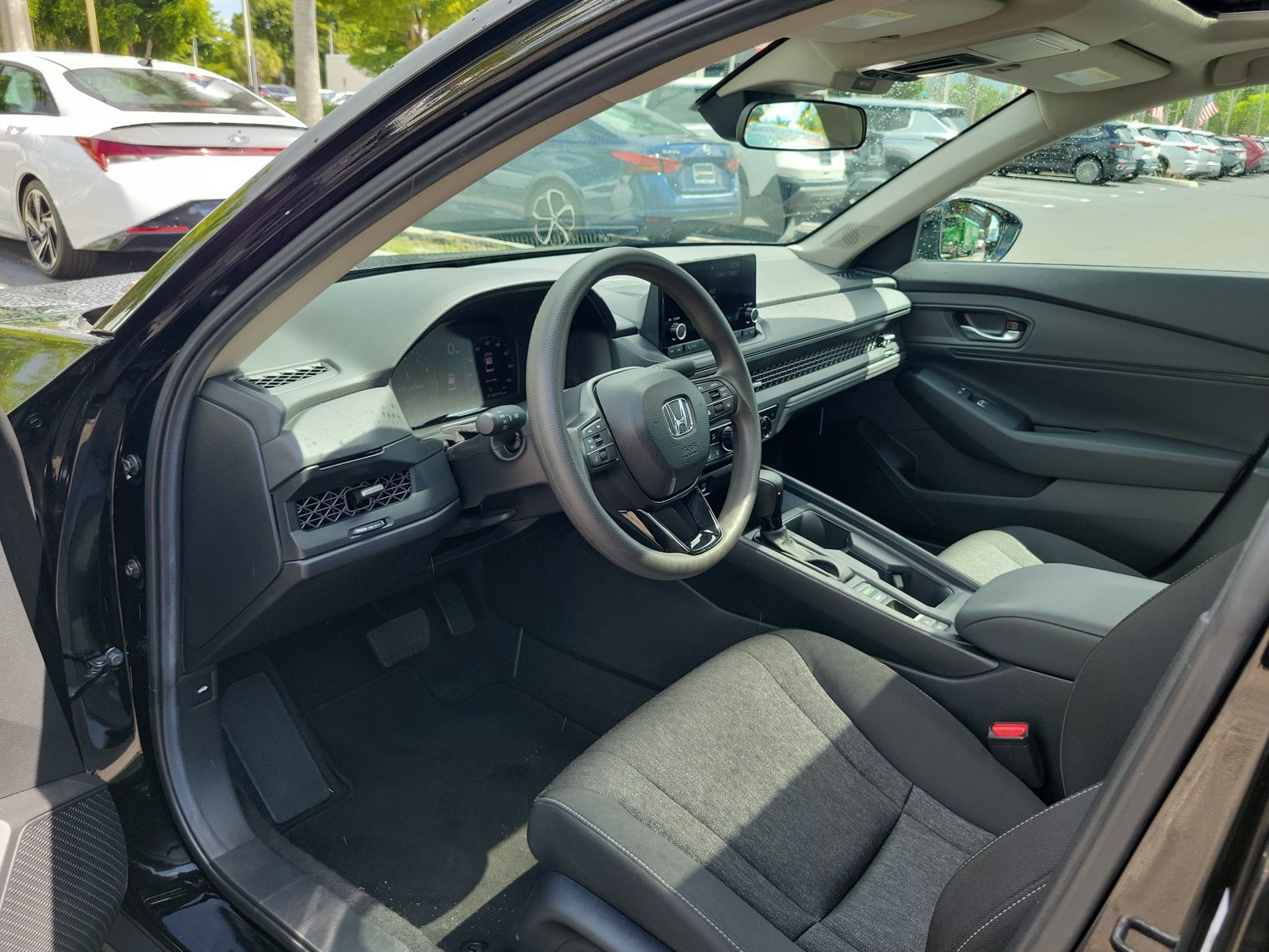 Used 2025 Honda Accord SE image 14