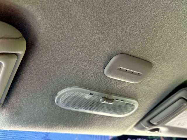 Used 2019 Nissan Versa S FWD image 26