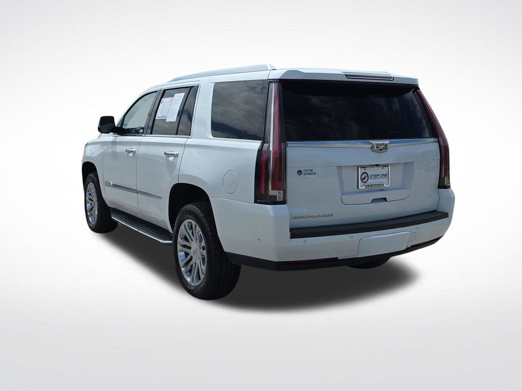 Used 2017 Cadillac Escalade 2WD image 4
