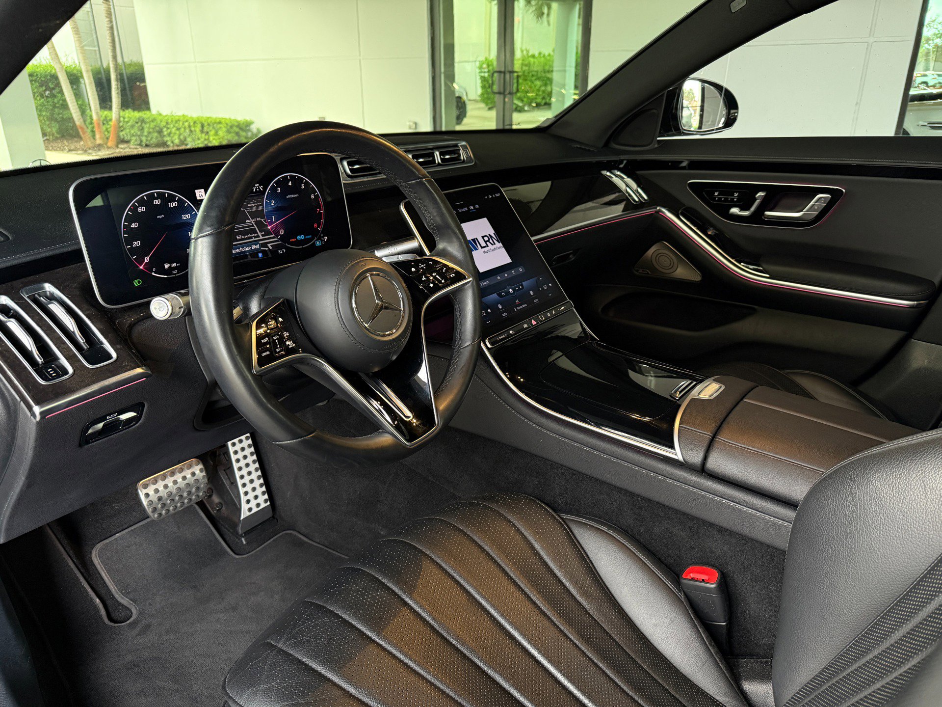 Used 2022 Mercedes-Benz S 500 4MATIC w/ AMG Line Package image 20