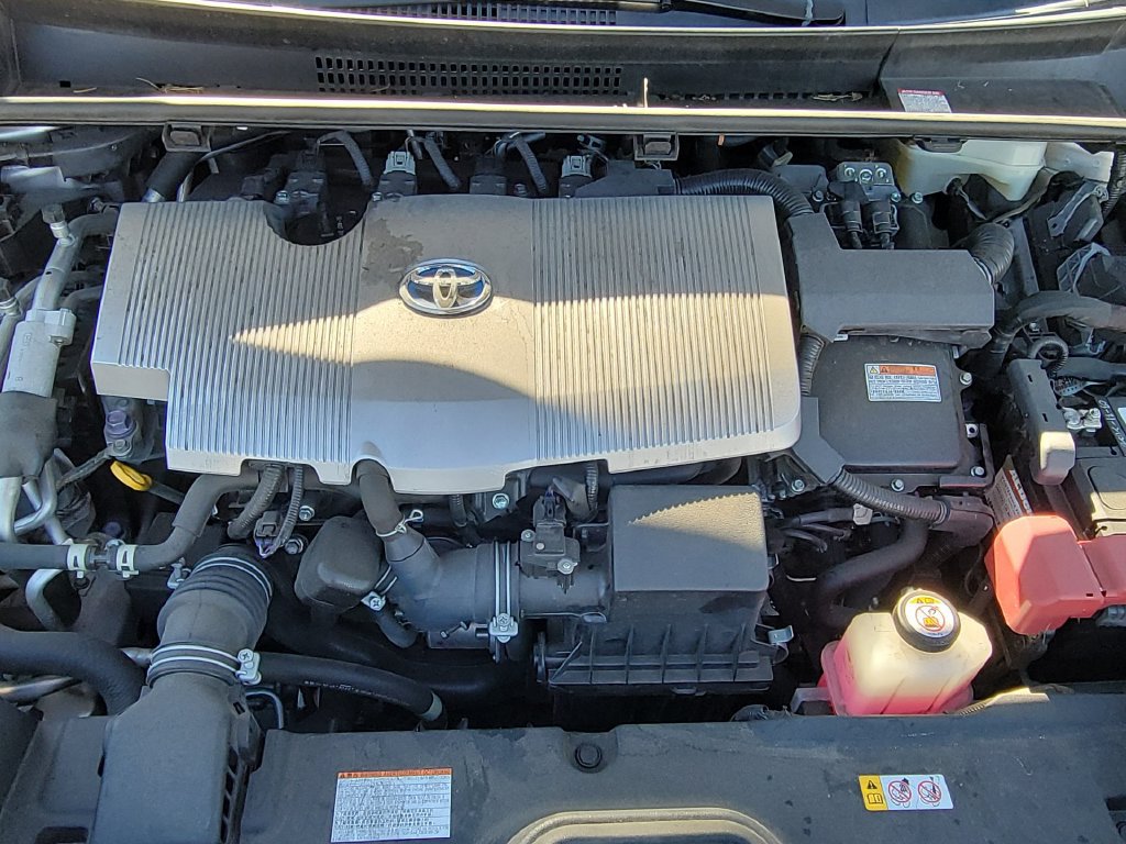 Used 2021 Toyota Prius Prime LE w/ Carpet Mat Package (TMS) FWD image 28