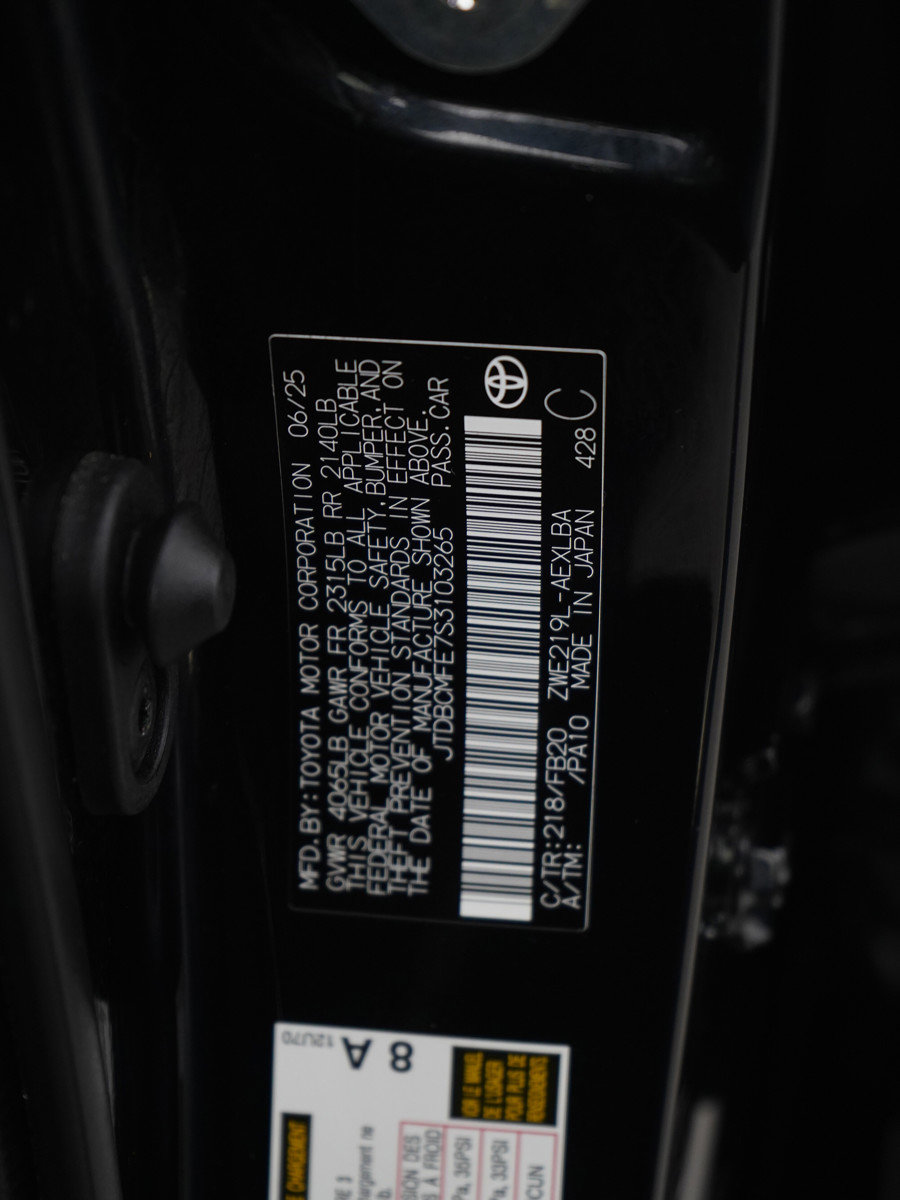 Used 2025 Toyota Corolla LE image 26