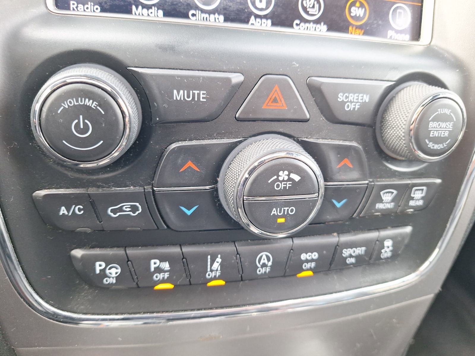 Used 2018 Jeep Grand Cherokee Limited RWD image 27