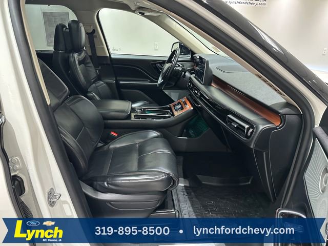 Used 2020 Lincoln Aviator Reserve w/ Equipment Group 202A image 9