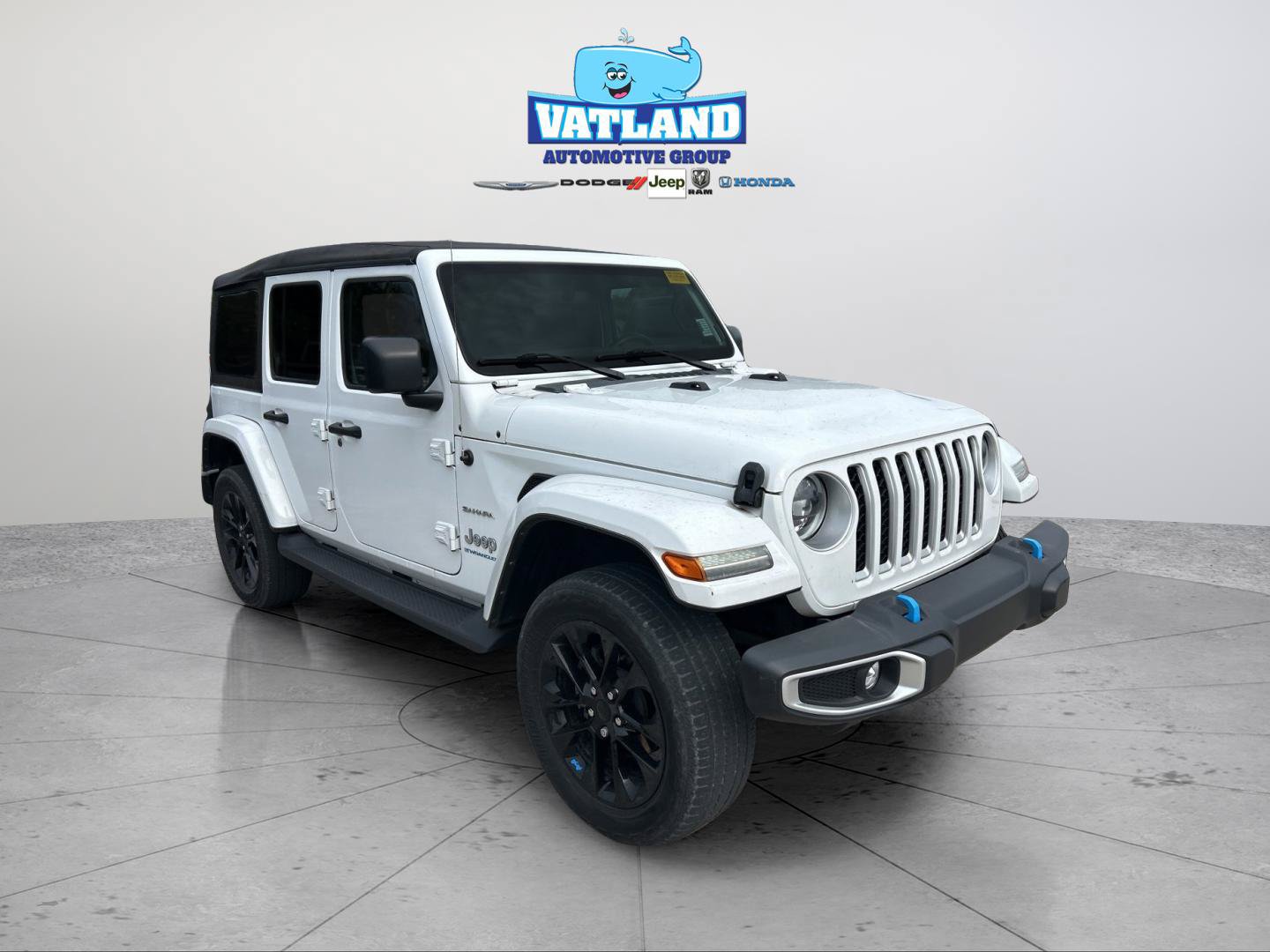 Certified 2023 Jeep Wrangler Unlimited Sahara w/ Cold Weather Group AWD/4WD image 22
