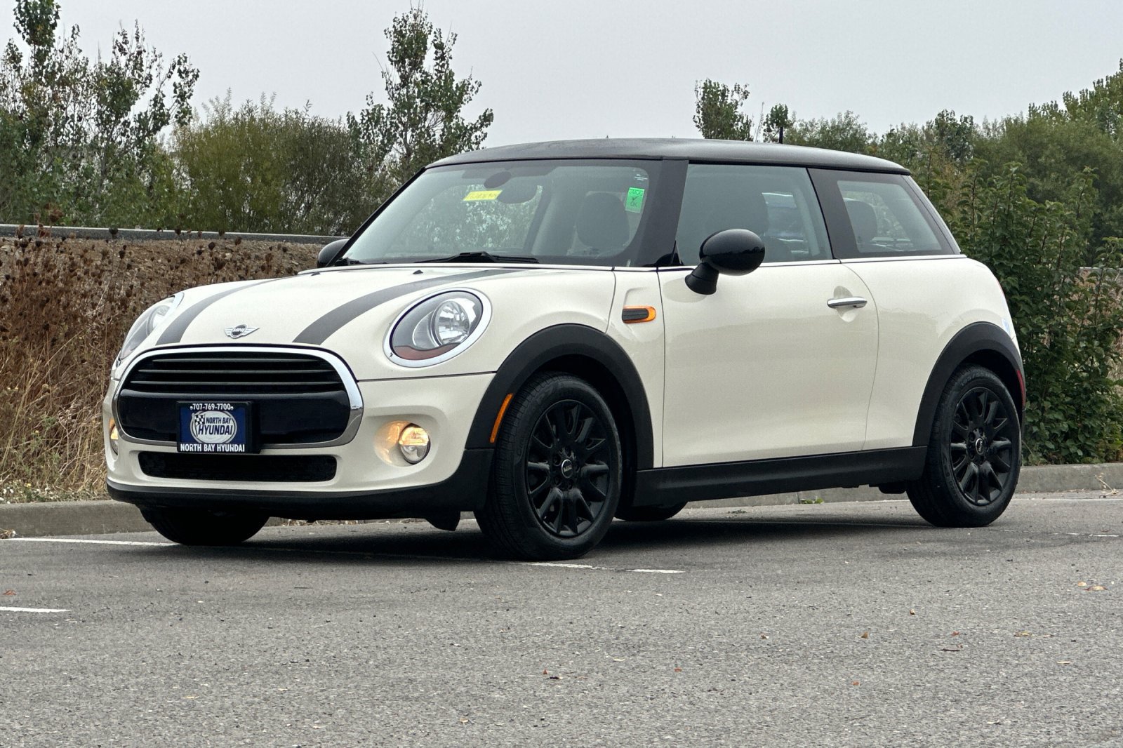 Used 2016 MINI Cooper 2-Door Hardtop FWD image 8