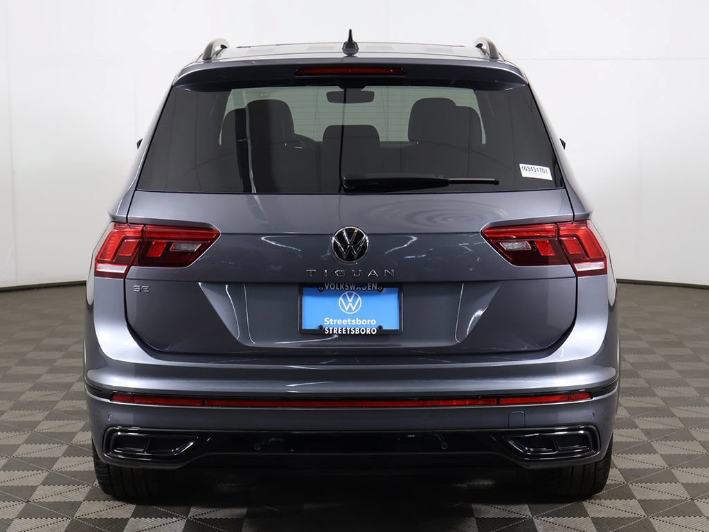 Used 2024 Volkswagen Tiguan SE R-Line FWD image 13
