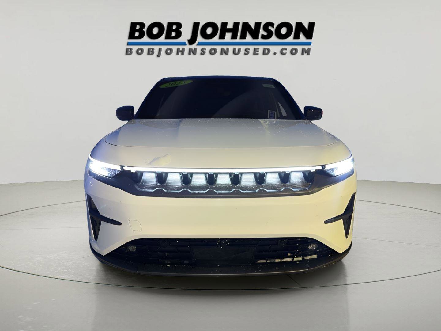 Used 2025 Jeep Wagoneer S Limited image 2