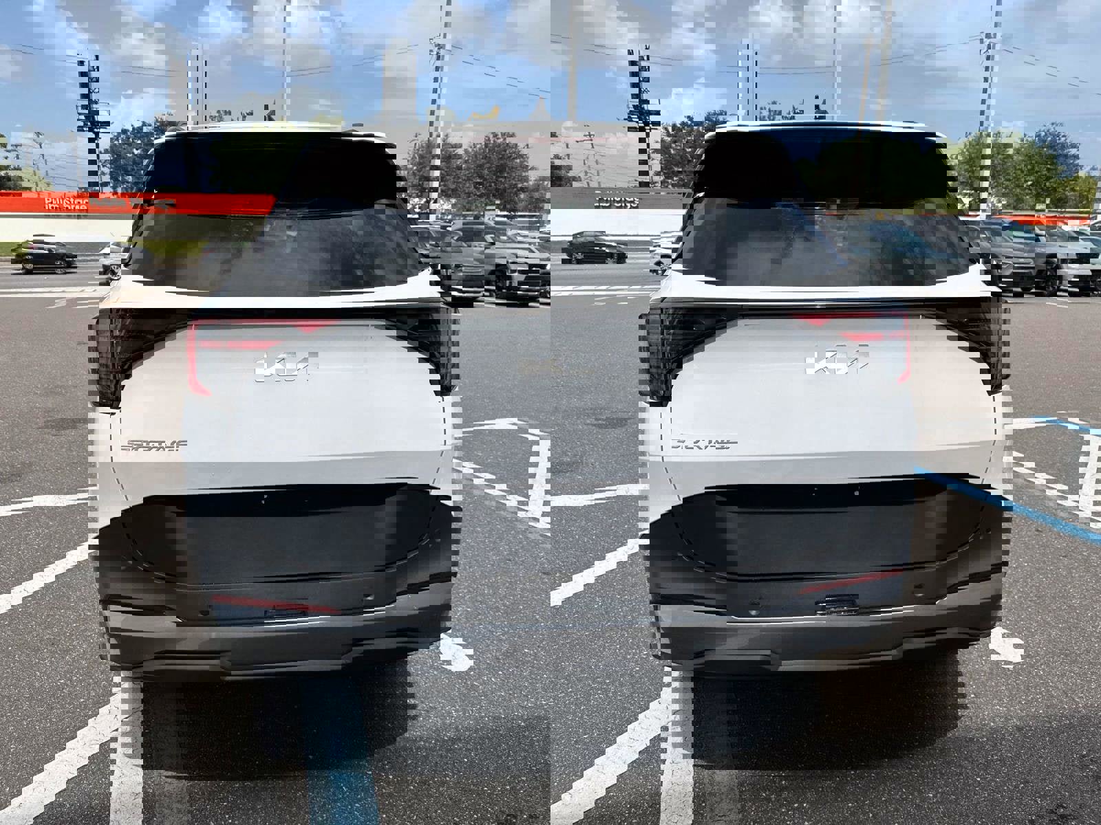 New 2026 Kia Sportage EX image 4