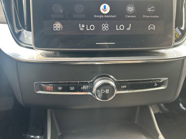 Certified 2025 Volvo XC90 B6 Plus AWD/4WD image 25