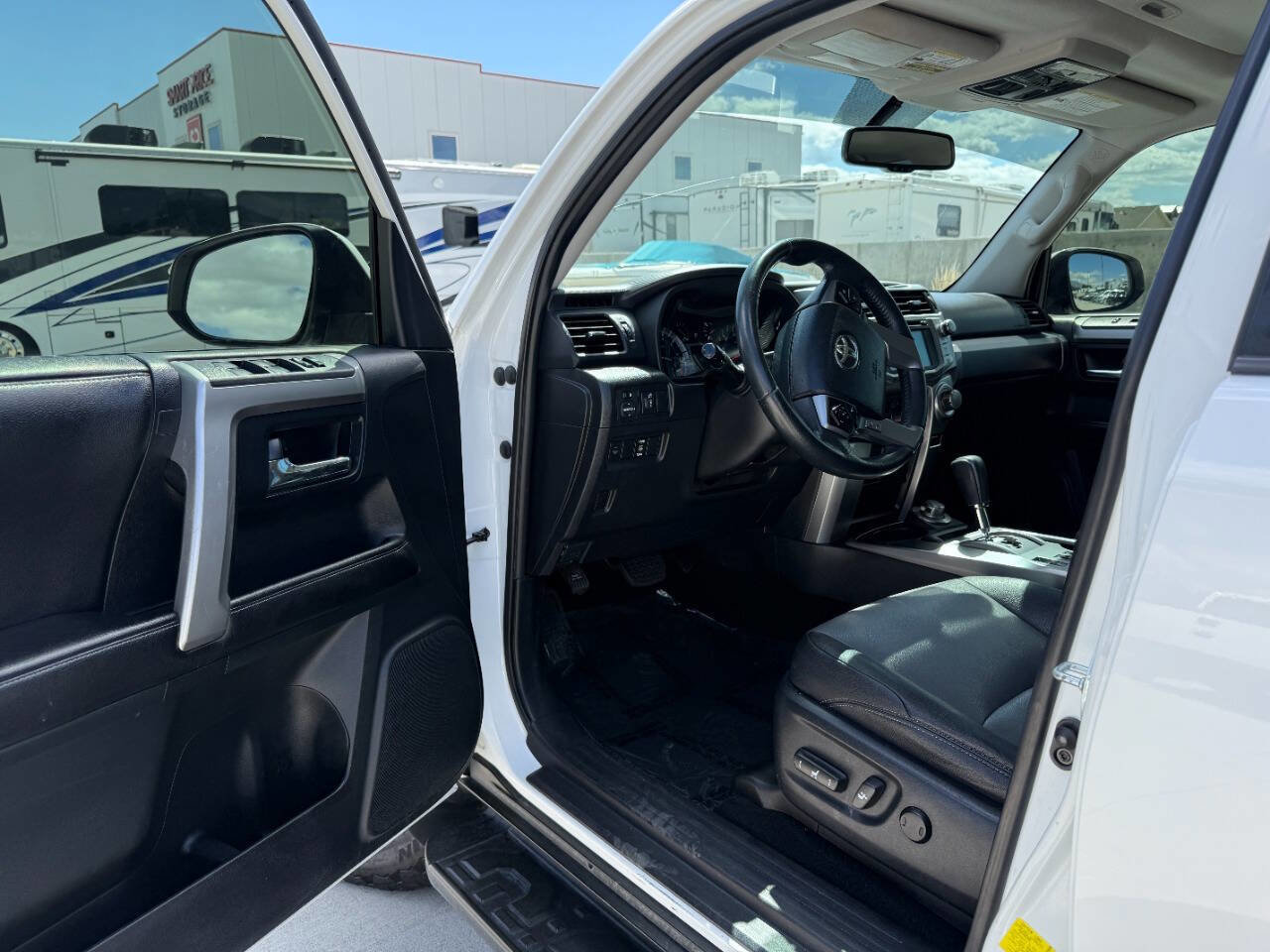 Used 2015 Toyota 4Runner SR5 Premium AWD/4WD image 15