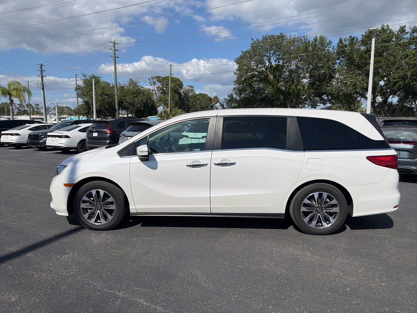Used 2023 Honda Odyssey EX-L image 4
