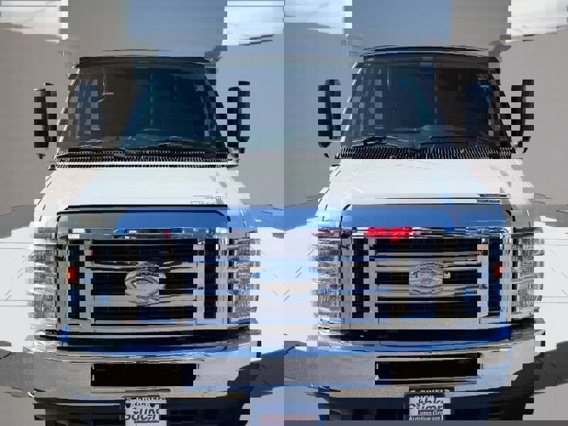 Used 2016 Ford E-350 and Econoline 350 Super Duty image 8