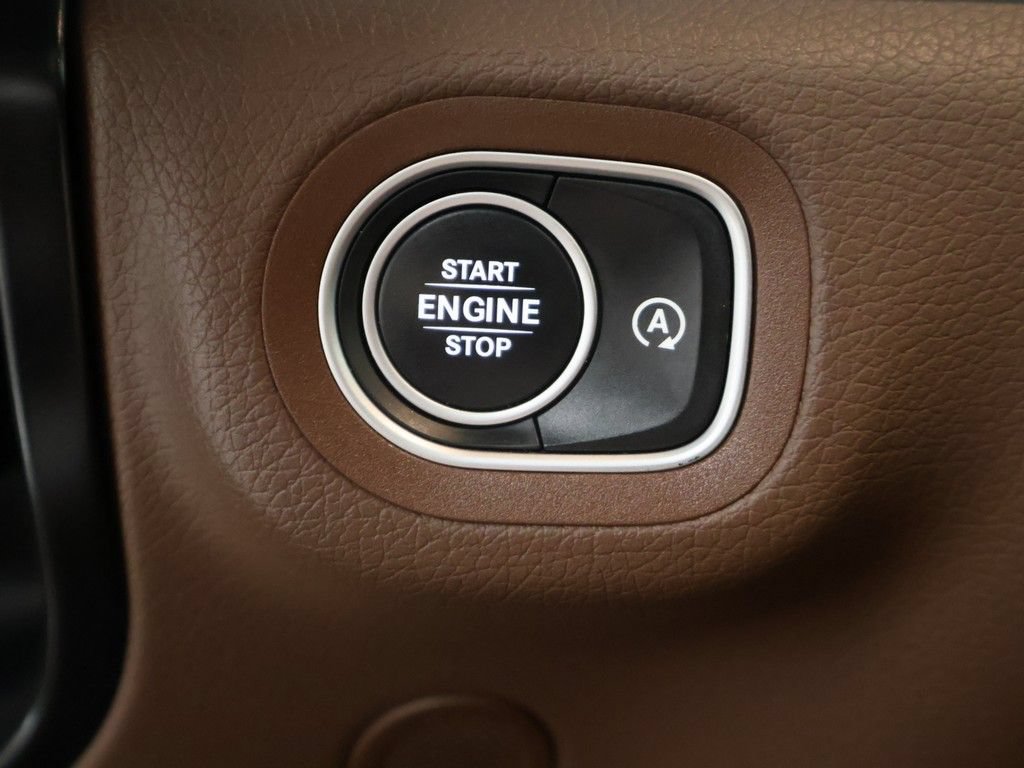 Used 2024 Mercedes-Benz GLS 450 4MATIC w/ AMG Line Exterior image 45