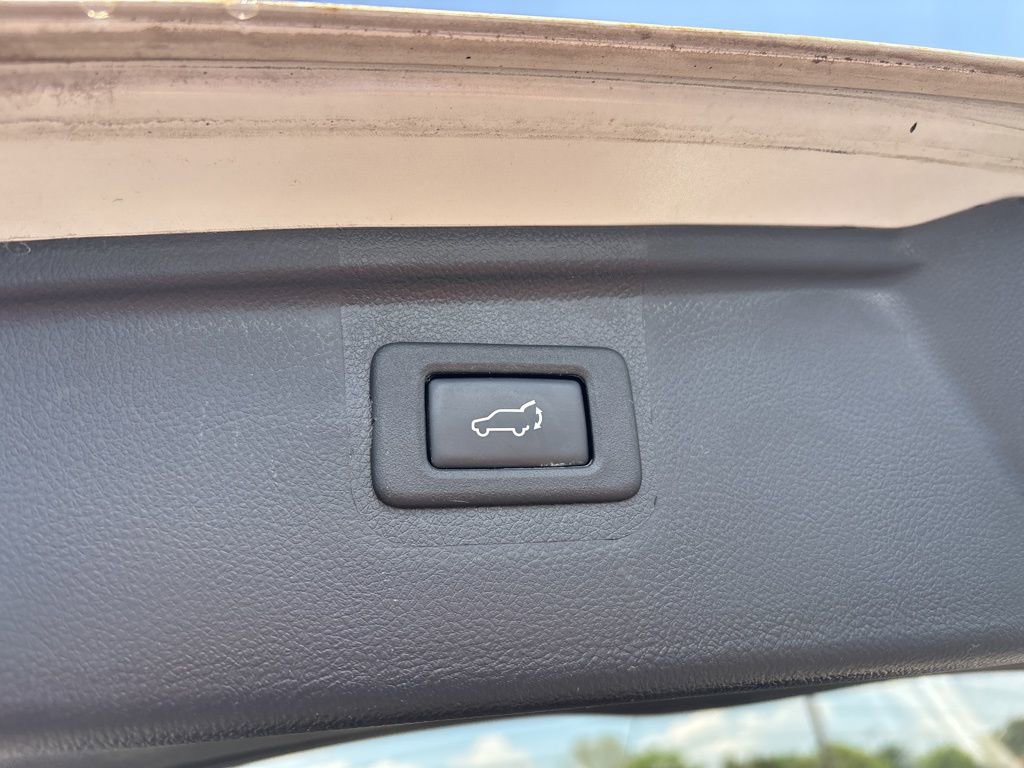 Used 2017 Subaru Outback 2.5i Limited w/ Popular Package #5 AWD/4WD image 26