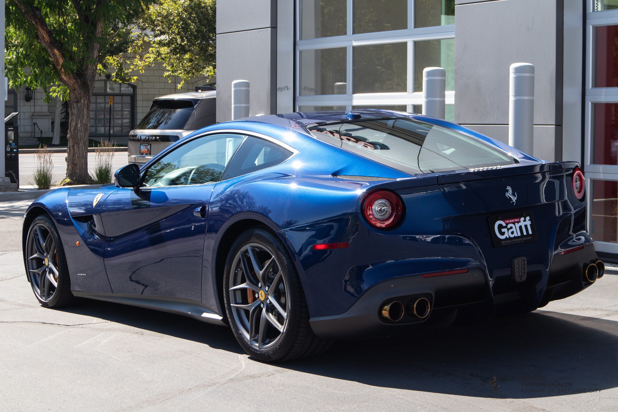Used 2017 Ferrari F12 Berlinetta RWD image 3