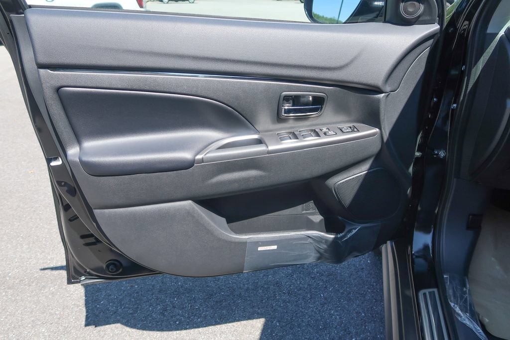 New 2026 Mitsubishi Outlander Sport SE AWD/4WD image 21