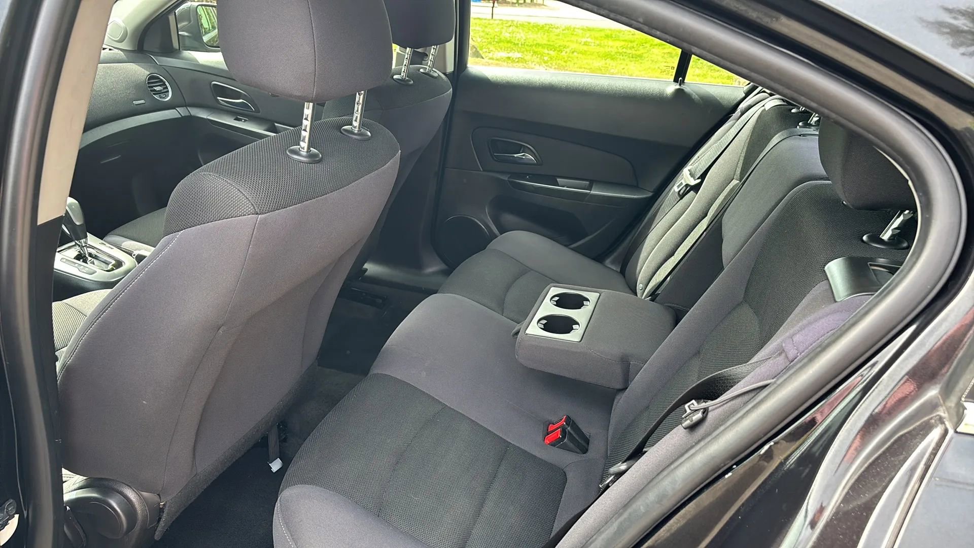 Used 2014 Chevrolet Cruze LT w/ Technology Package FWD image 14