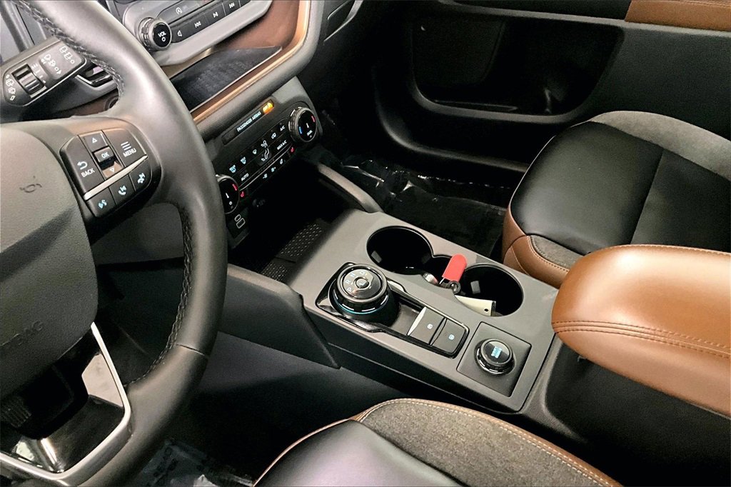 Used 2024 Ford Bronco Sport Outer Banks image 16