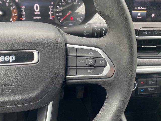 Used 2024 Jeep Compass Latitude image 24