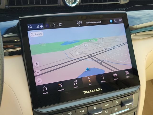 Used 2022 Maserati Quattroporte Modena RWD image 26